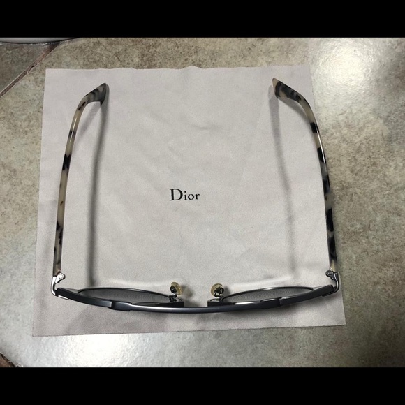 Dior 48mm Grey Havana sunglasses - Picture 4 of 16